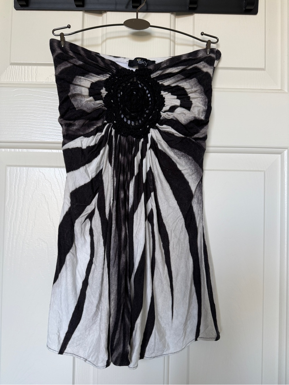 Sky Strapless Zebra Print XS Top